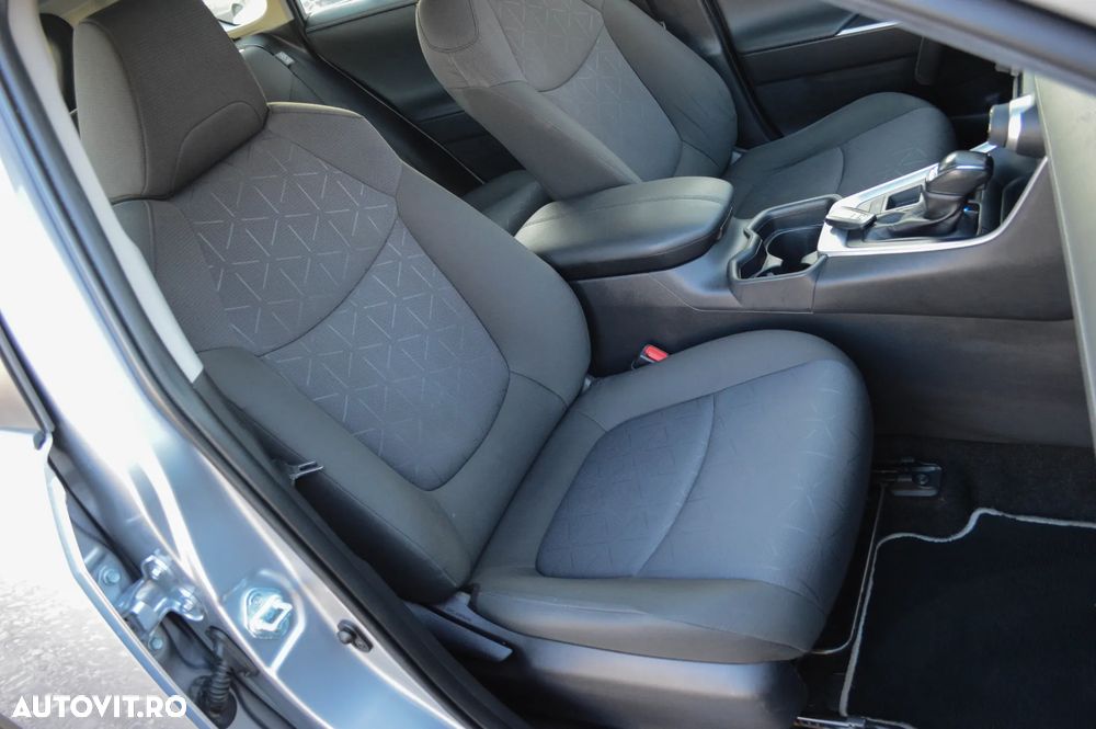 Toyota RAV4 2.5 4x2 Hybrid Business Edition - 28