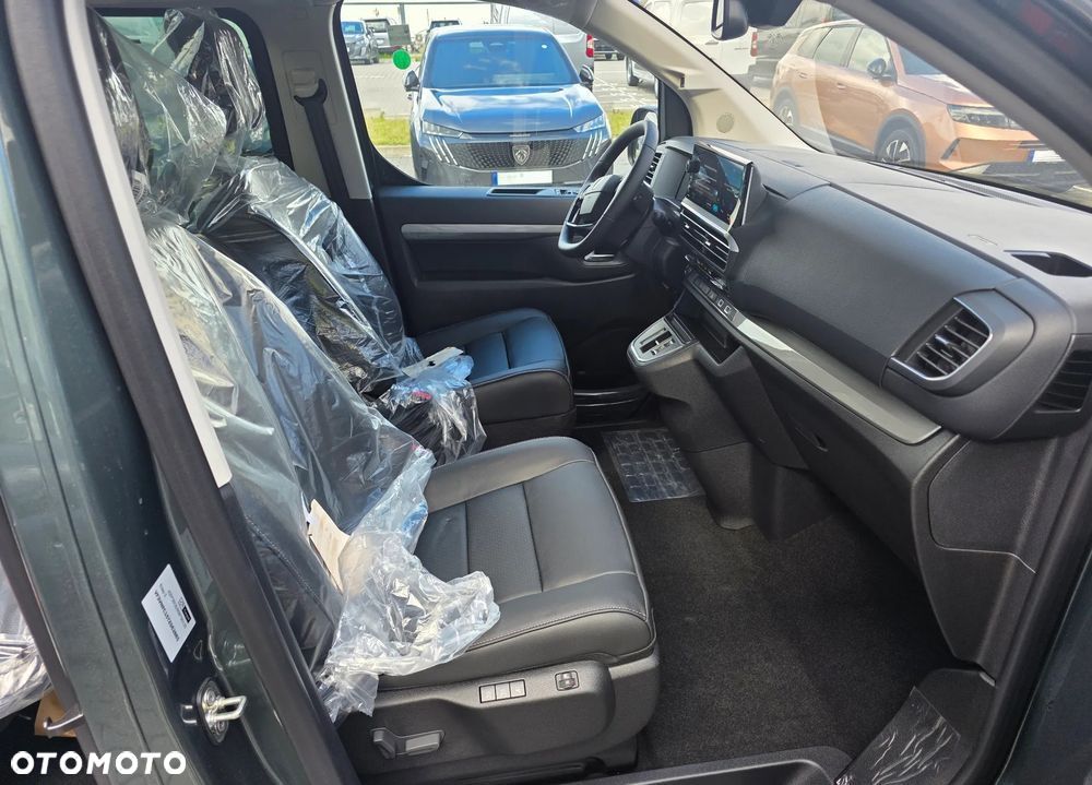 Peugeot Traveller 2.2 BlueHDi Long Business VIP EAT8 - 13