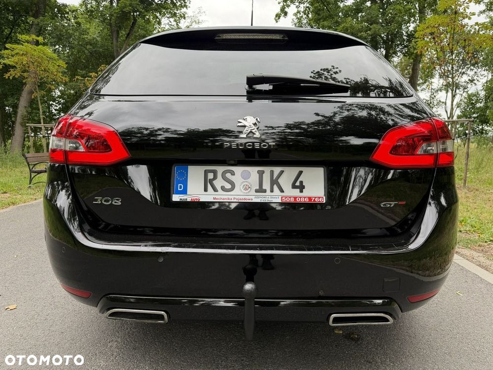 Peugeot 308 - 8
