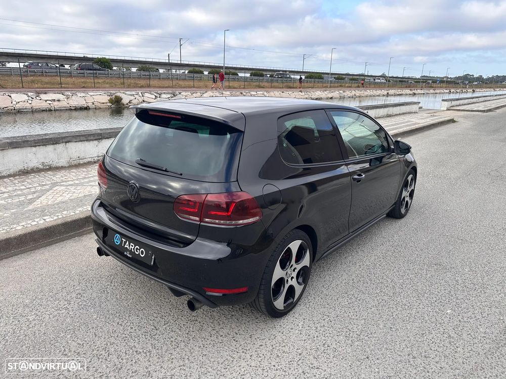 VW Golf 2.0 GTI - 36