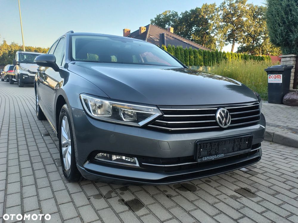 Volkswagen Passat - 16