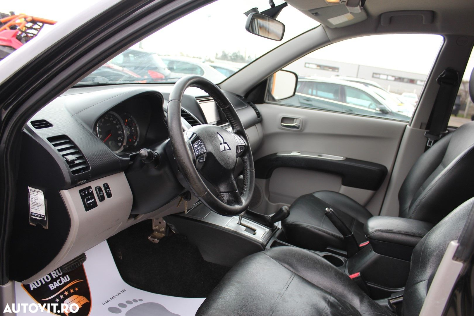 Mitsubishi L200 - 10