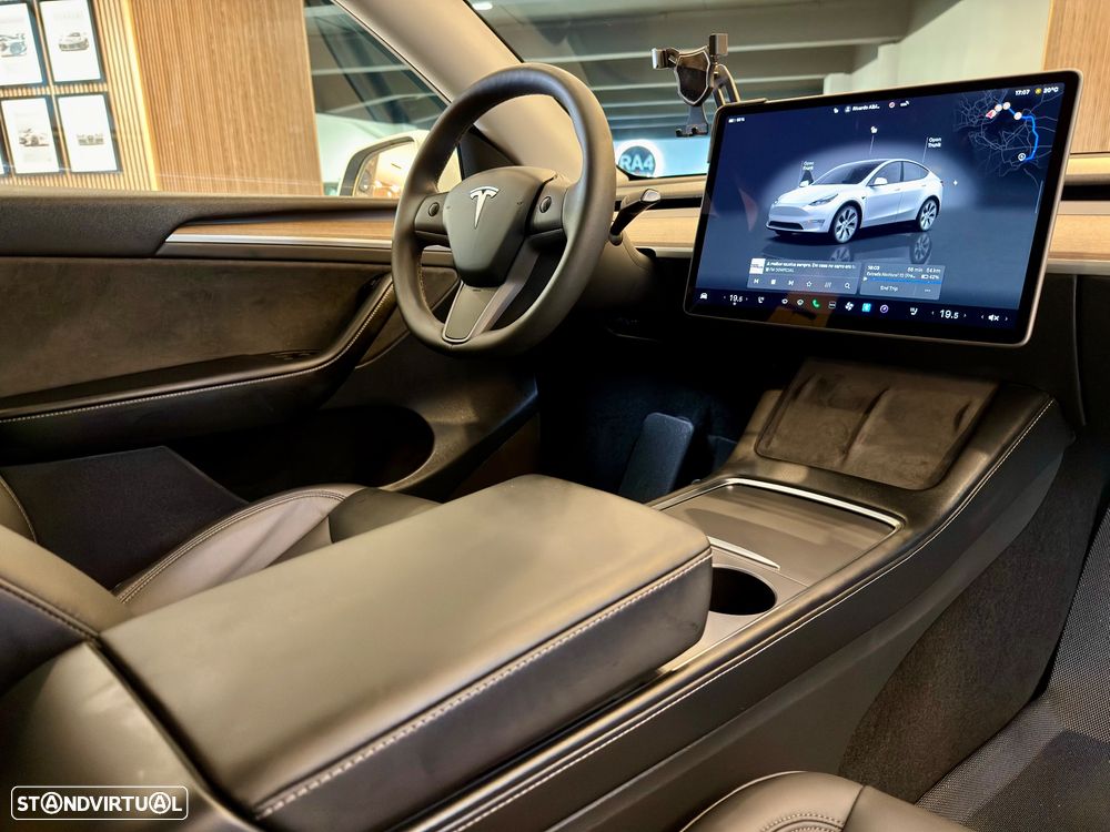 Tesla Model Y Tração Traseira - 25