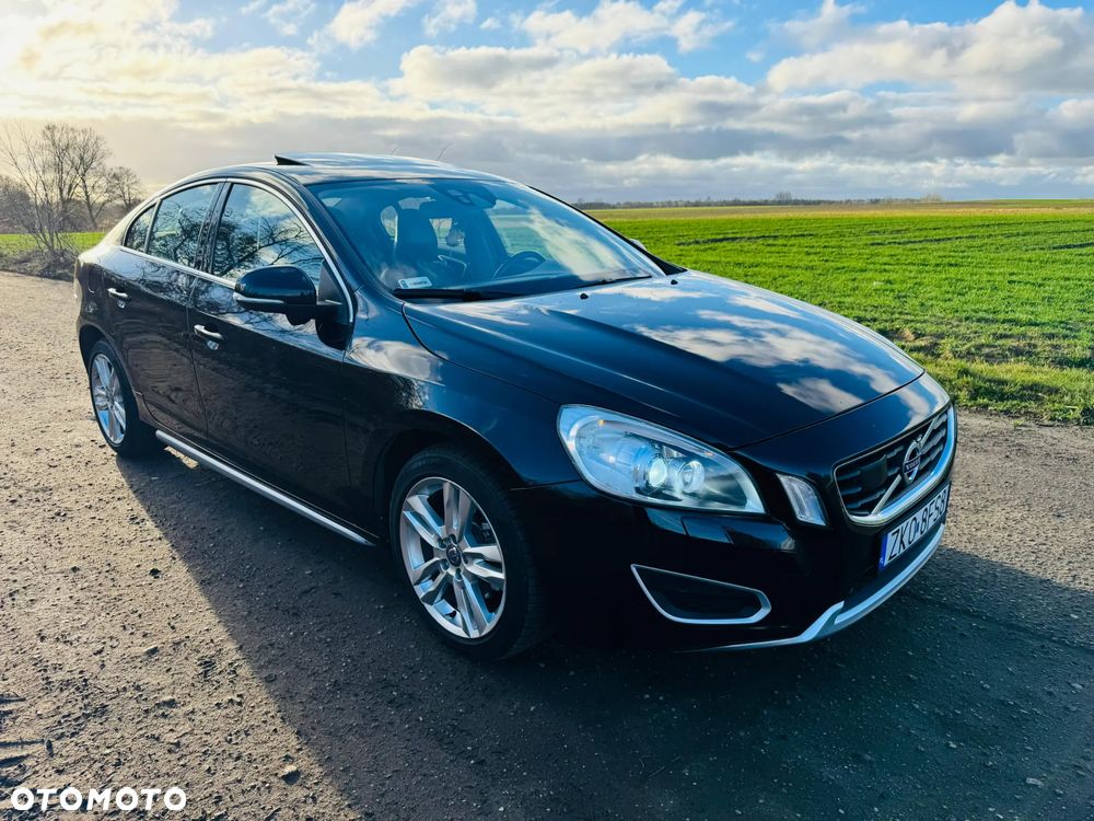 Volvo S60 D3 Geartronic Summum - 1
