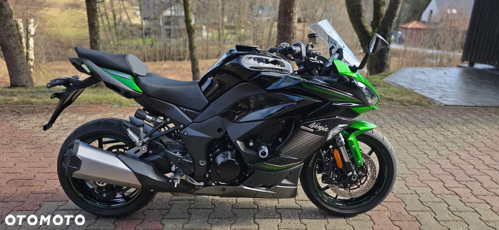 Kawasaki Ninja 1000 SX - 4