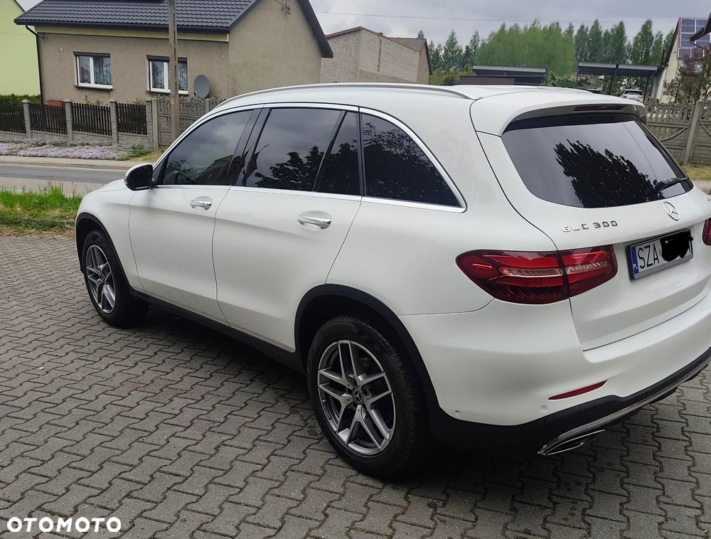 Mercedes-Benz GLC - 4