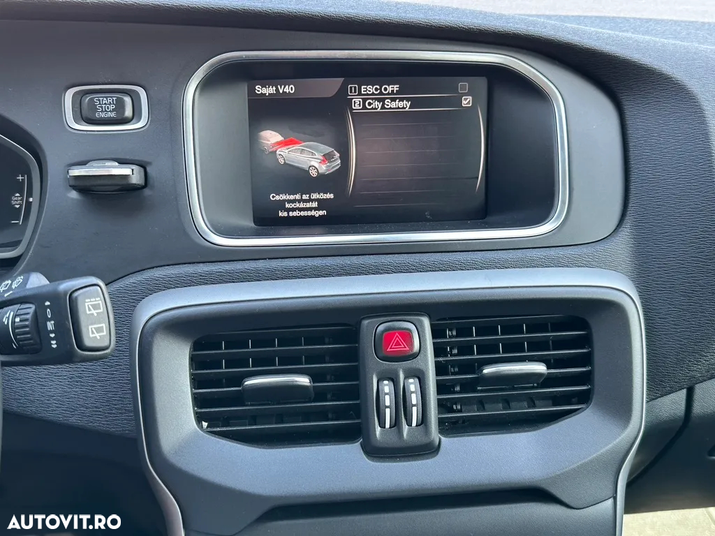Volvo V40 D2 DRIVe Momentum - 17