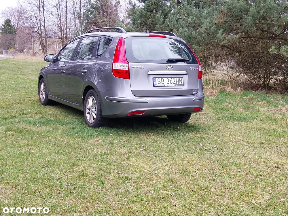 Hyundai i30 1.4 Classic + - 14