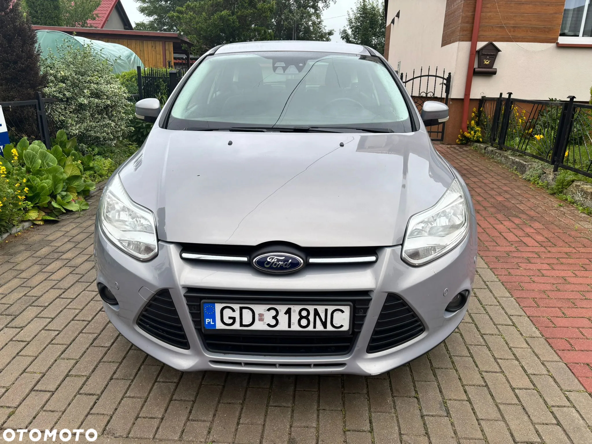 Ford Focus ver-1-0-ecoboost-gold-x-edition- - 5