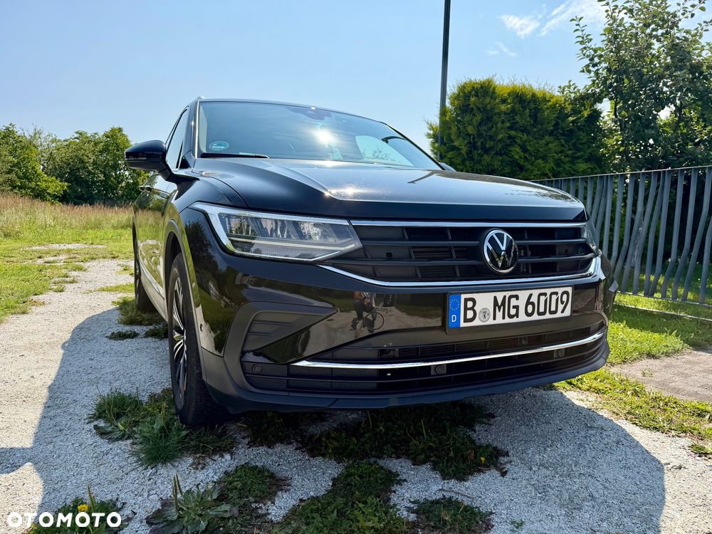 Volkswagen Tiguan - 9