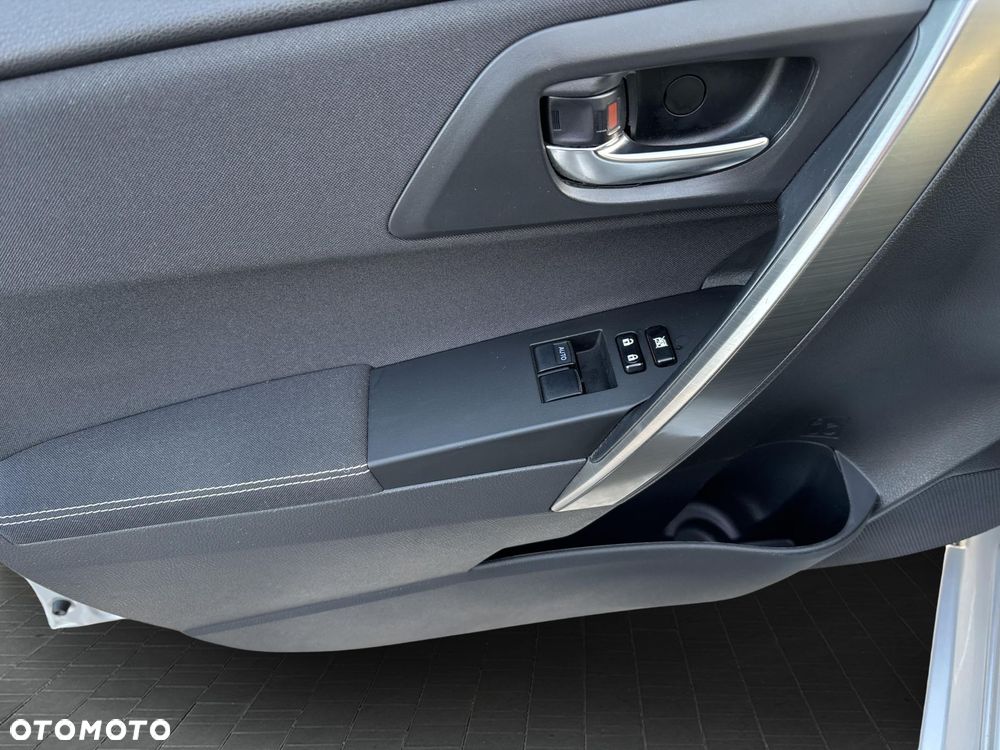 Toyota Auris 1.6 Premium - 16