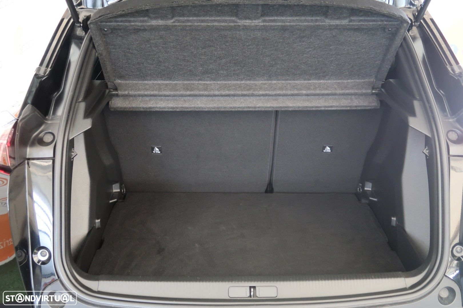 Peugeot 2008 1.2 PureTech GT Line - 17