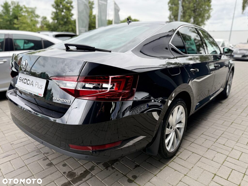 Skoda Superb 2.0 TDI Style DSG - 5