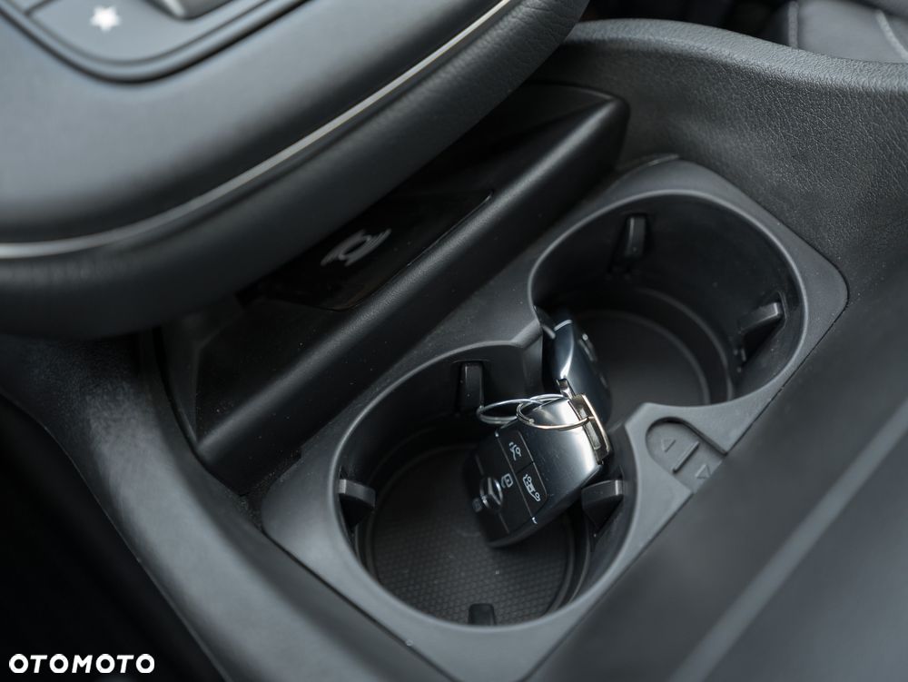 Mercedes-Benz Klasa V 250 d 4-Matic 9G-Tronic Exclusive (długi) - 39