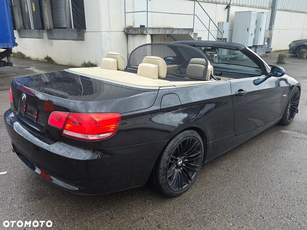BMW Seria 3 320i - 11