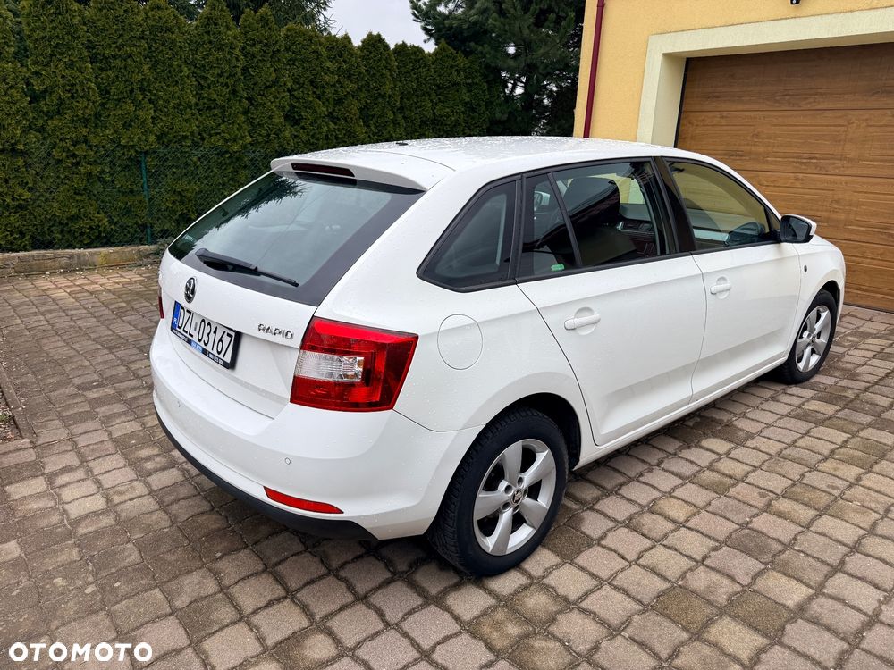 Skoda RAPID 1.6 TDI DPF Edition - 3