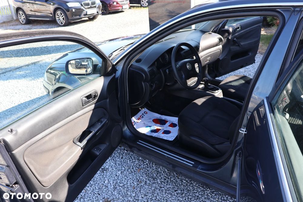 Volkswagen Passat 1.9 TDI Comfortline - 7