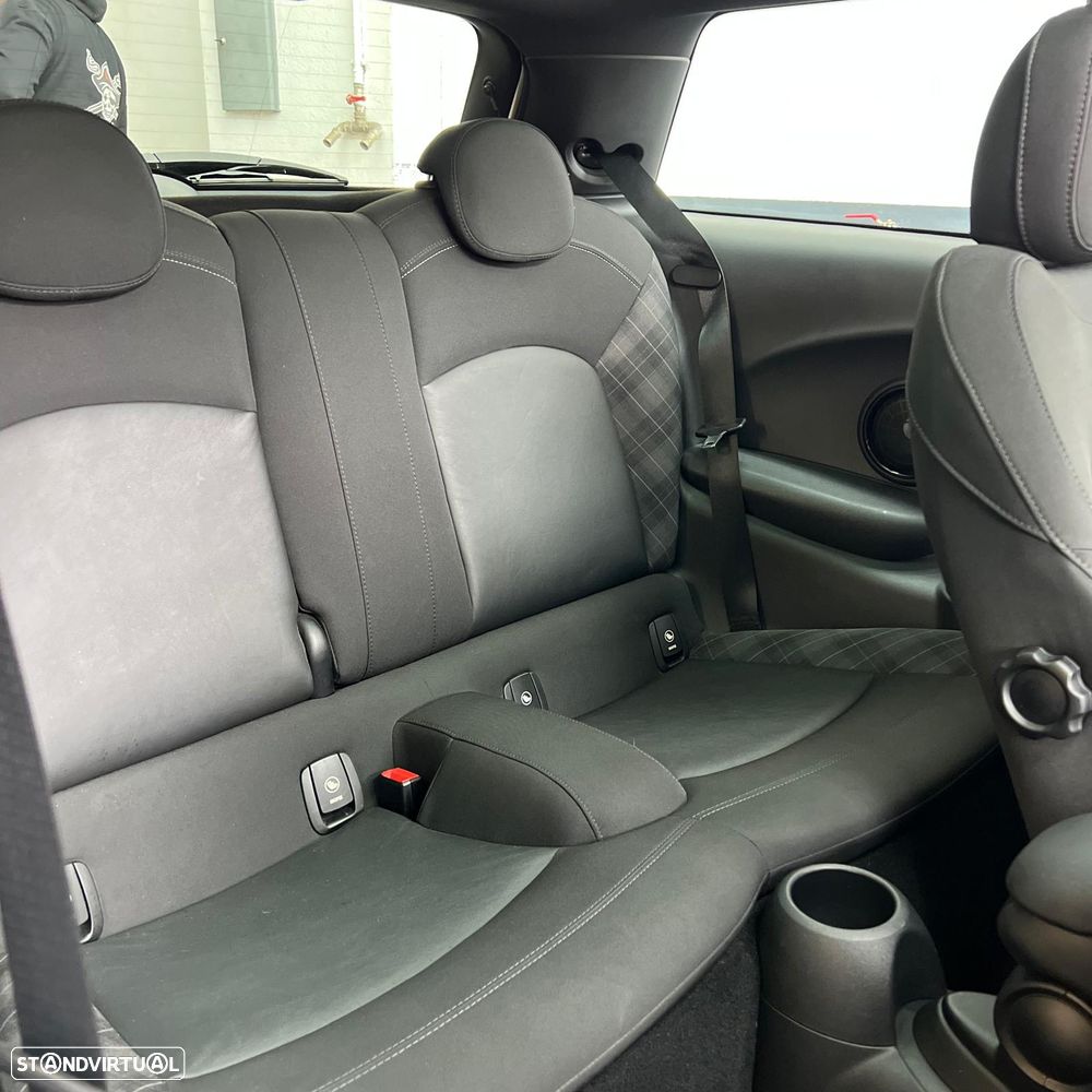 MINI 3 Portas Cooper D - 15