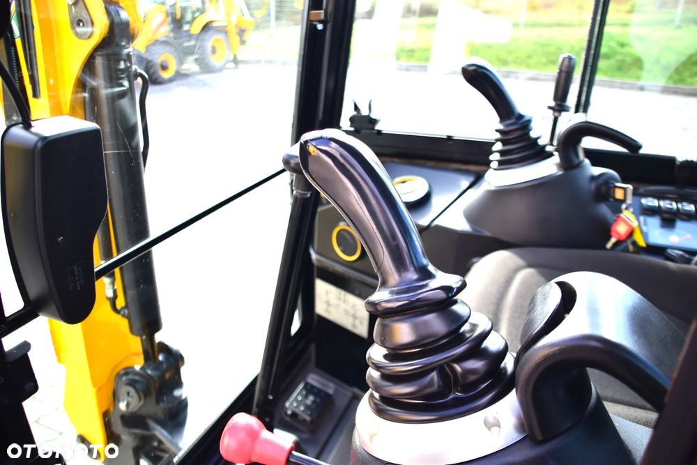 JCB 16C-1 - 16