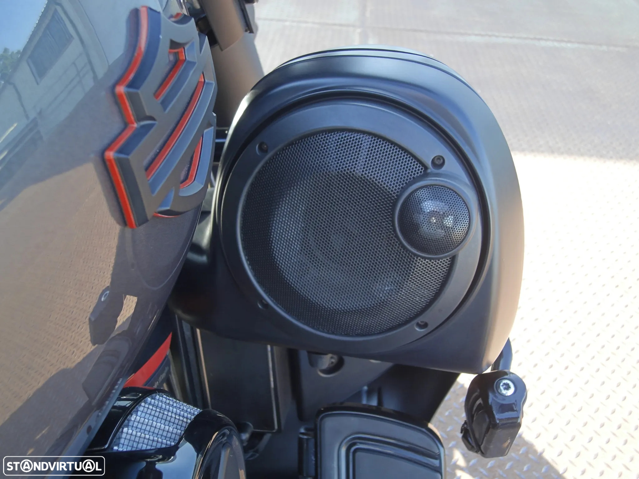 Harley-Davidson Street FLHXSE Street Glide CVO 117'' - 11