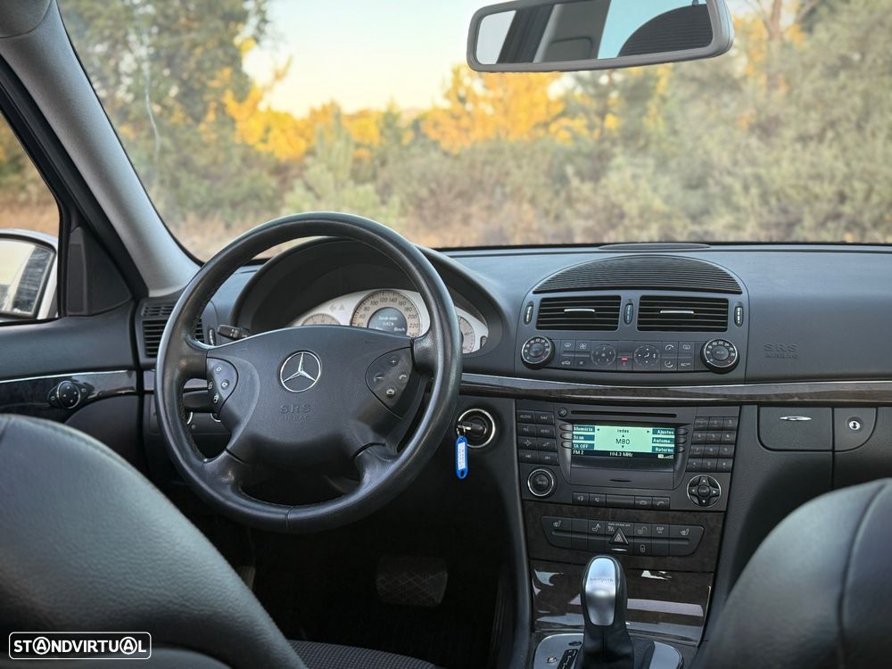 Mercedes-Benz E 220 CDI Auto Avantgarde - 27