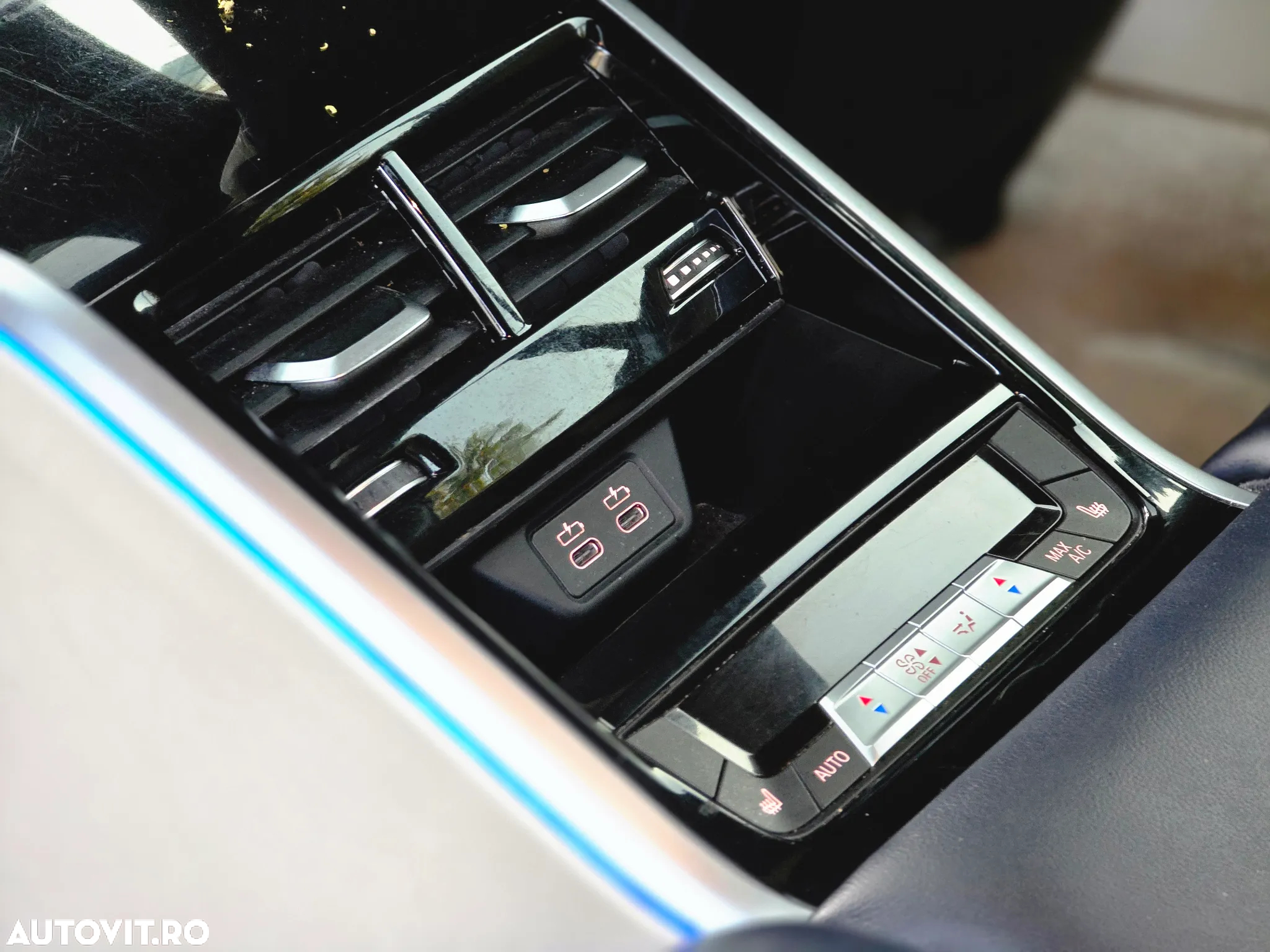 BMW M8 M850i xDrive AT - 9