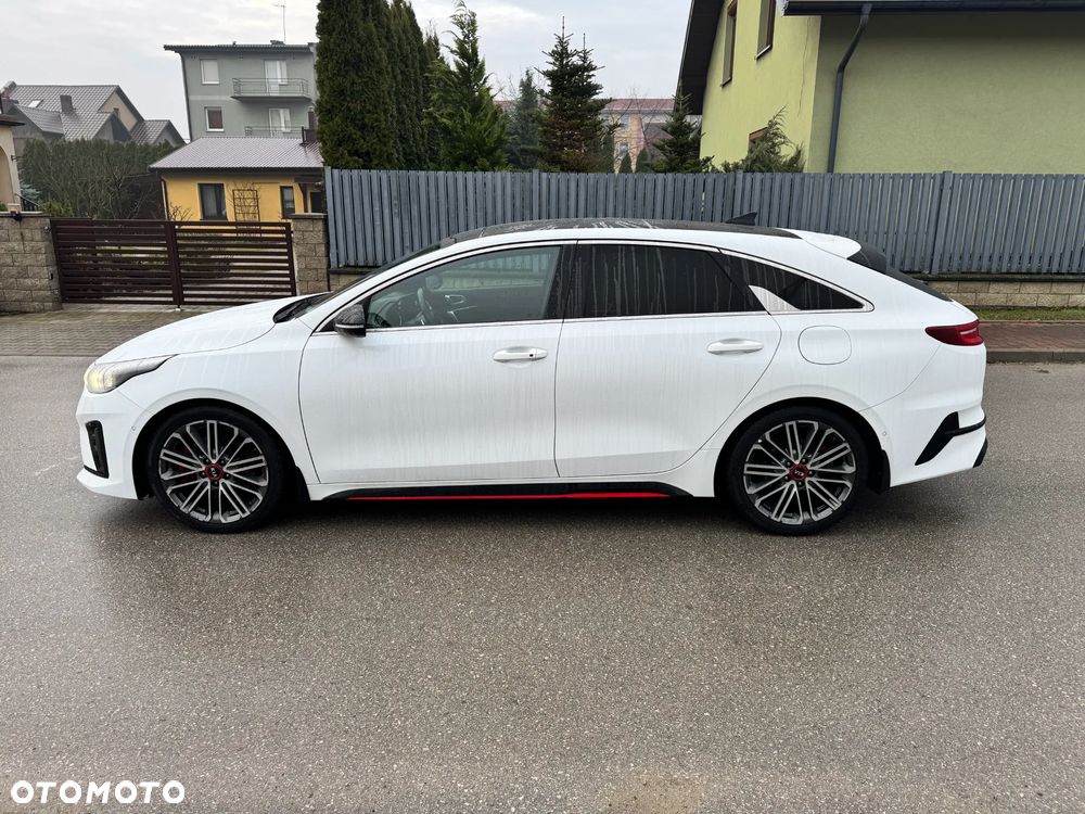 Kia ProCeed - 9