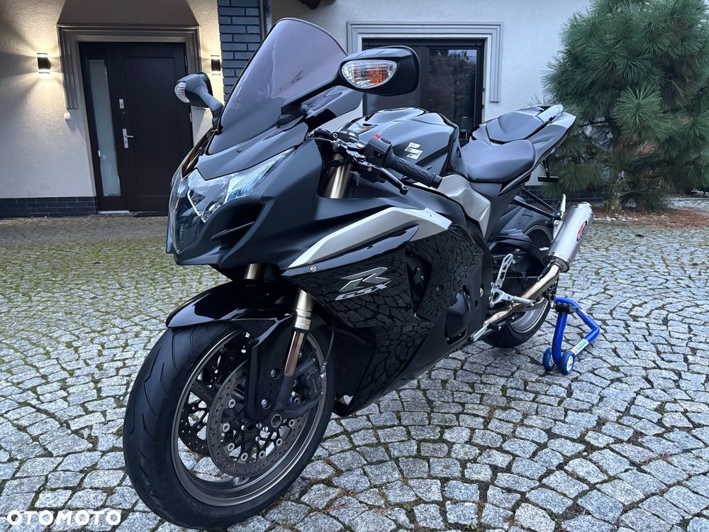 Suzuki GSX-R - 16