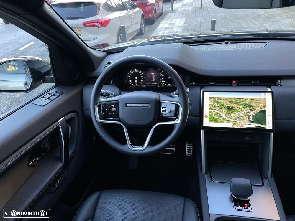 Land Rover Discovery Sport - 31