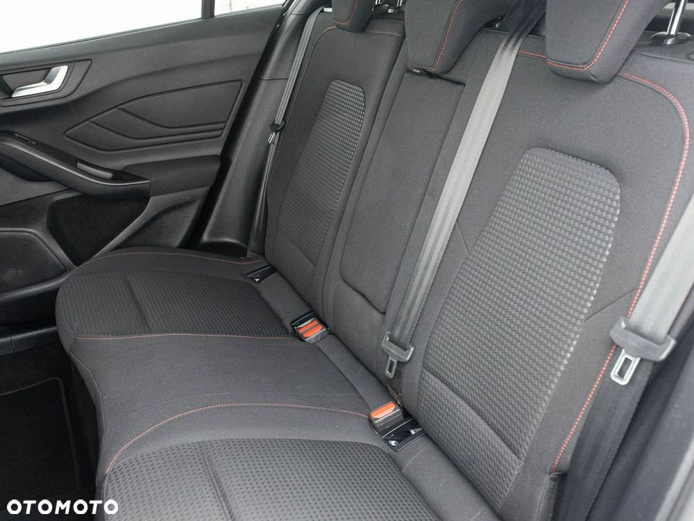 Ford Focus - 26