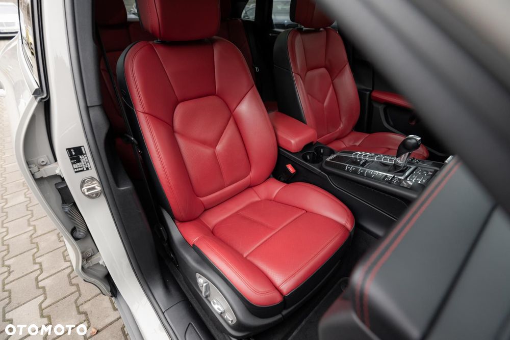Porsche Macan - 15
