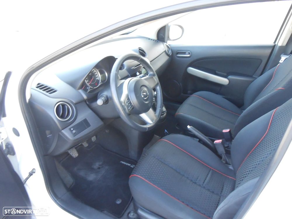 Mazda 2 1.3 MZR Sport - 11