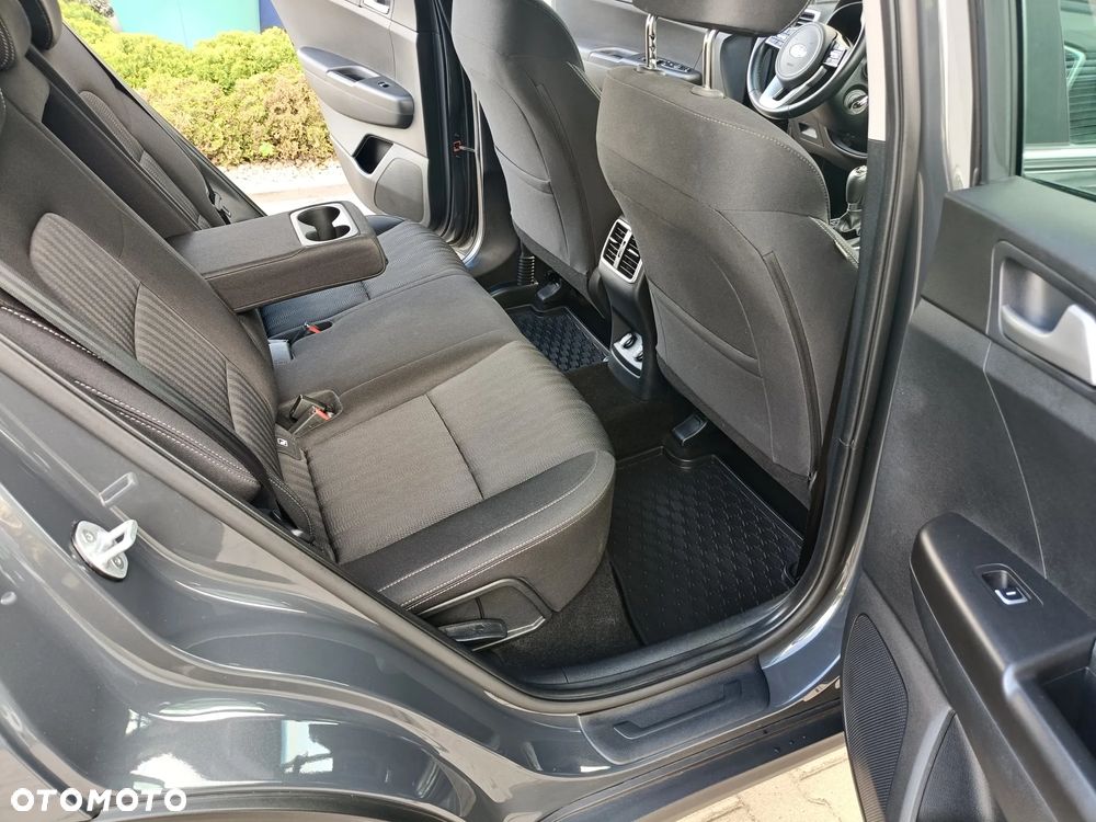 Kia Sportage 1.6 GDI Business Line 2WD - 19
