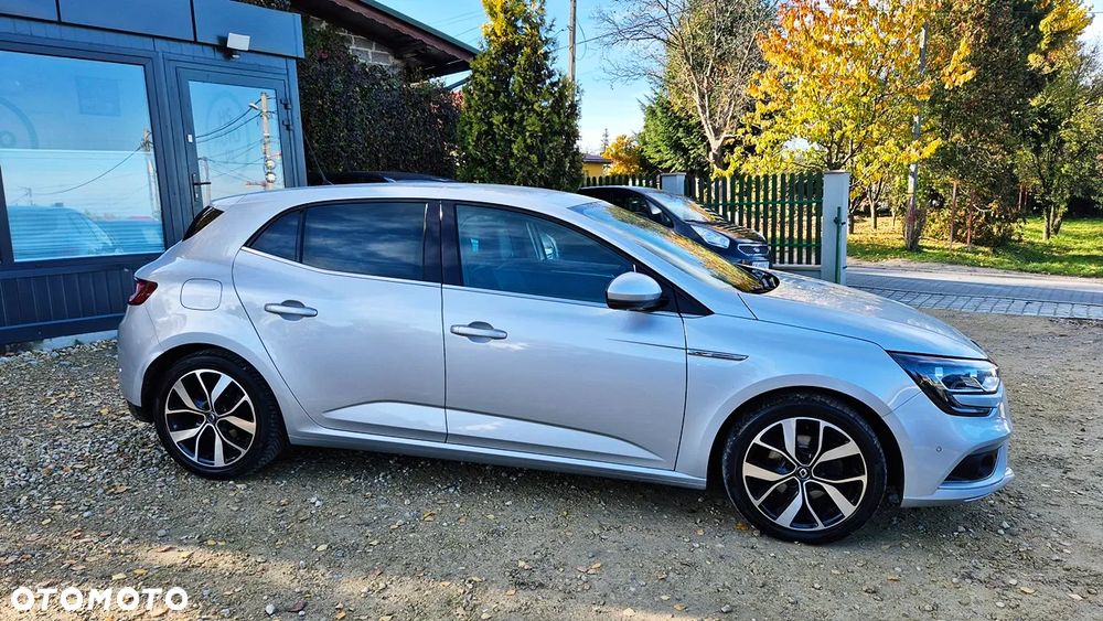 Renault Megane ver-1-3-tce-fap-r-s-line - 10