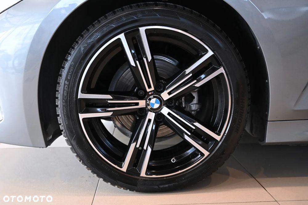 BMW Seria 3 318d mHEV M Sport - 21