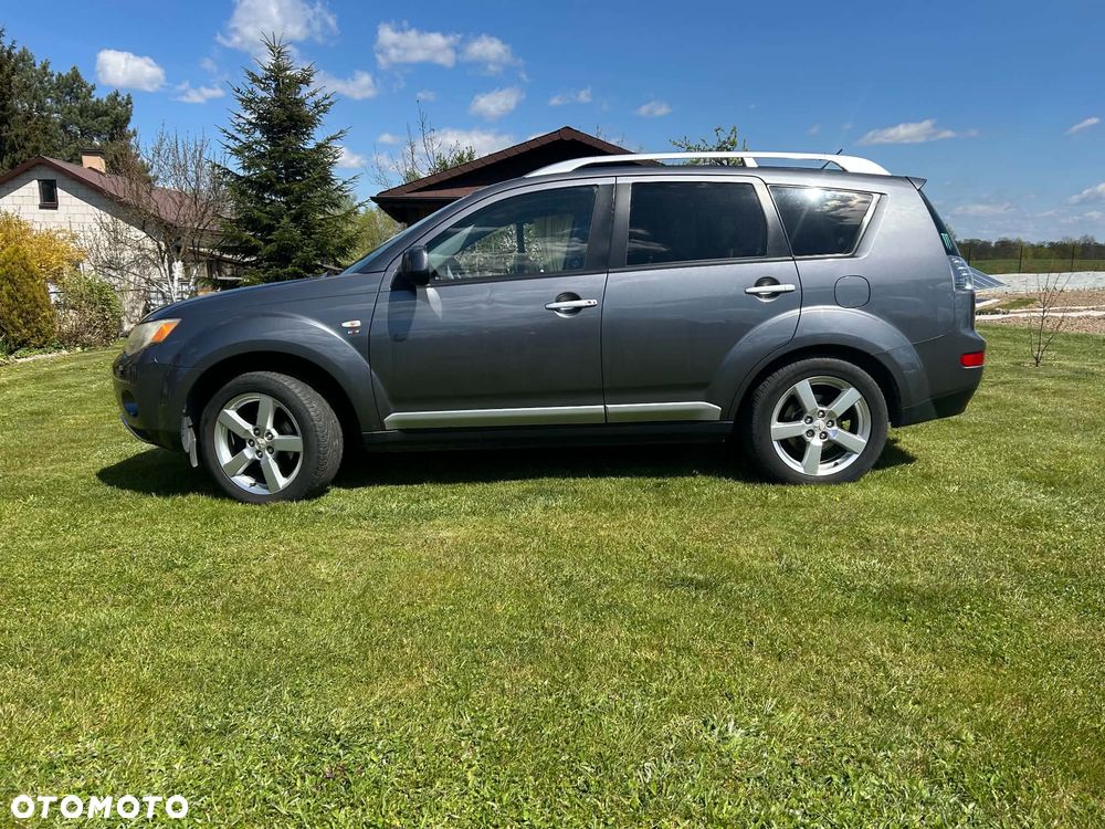 Mitsubishi Outlander 2.0 DI-D 4WD Instyle - 4