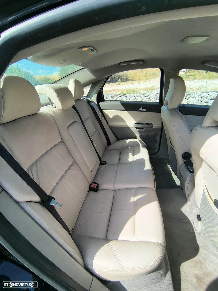 Volvo S40 2.0 D Momentum - 10