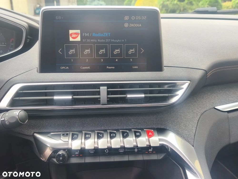 Peugeot 5008 HDI 115 Allure - 22