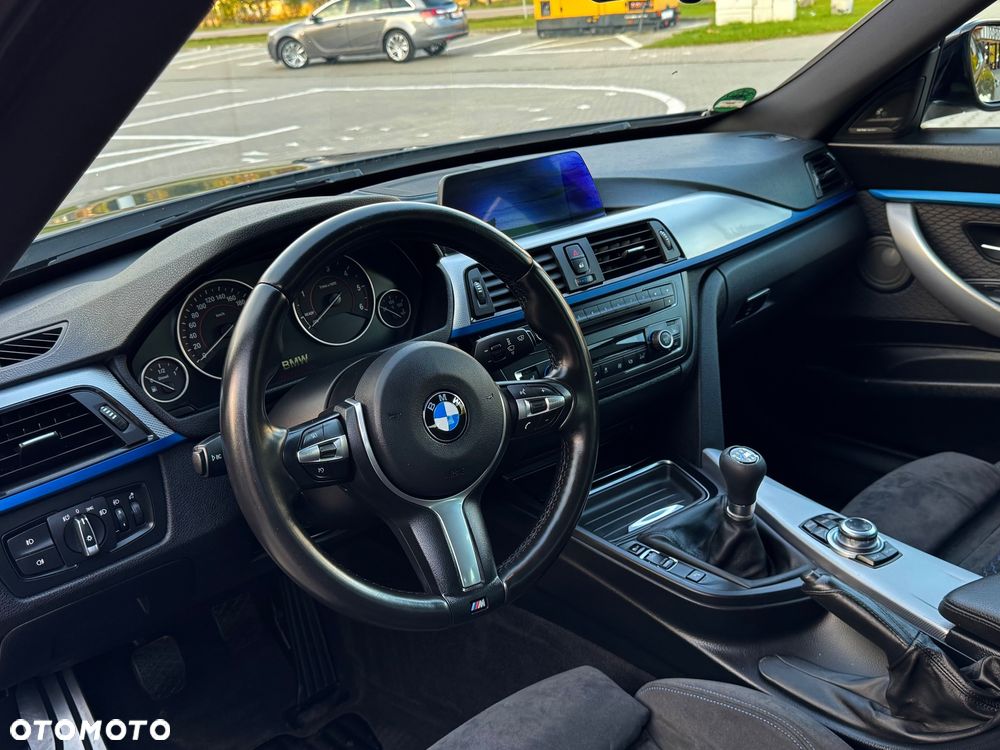 BMW 3GT 325d M Sport - 38