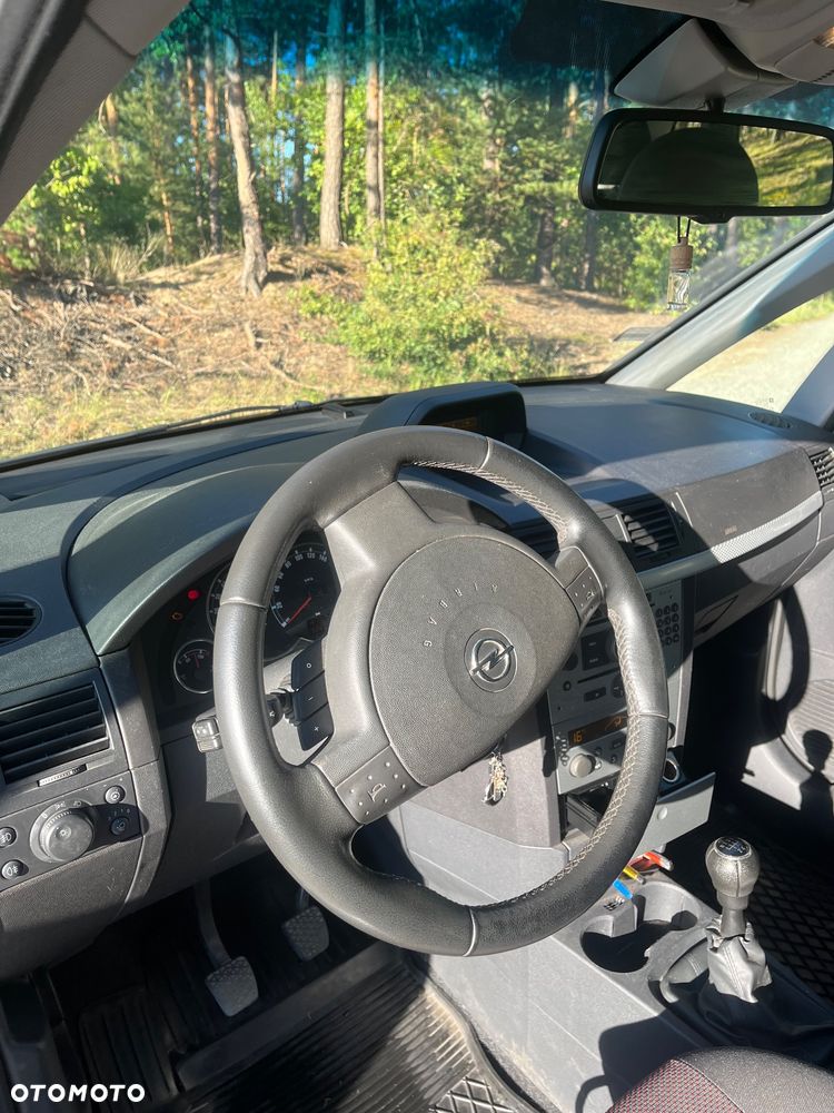 Opel Meriva 1.6 Essentia - 13