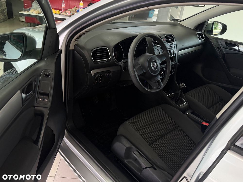 Volkswagen Golf - 19