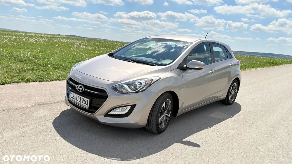 Hyundai i30 1.6 CRDI Intro Edition - 3