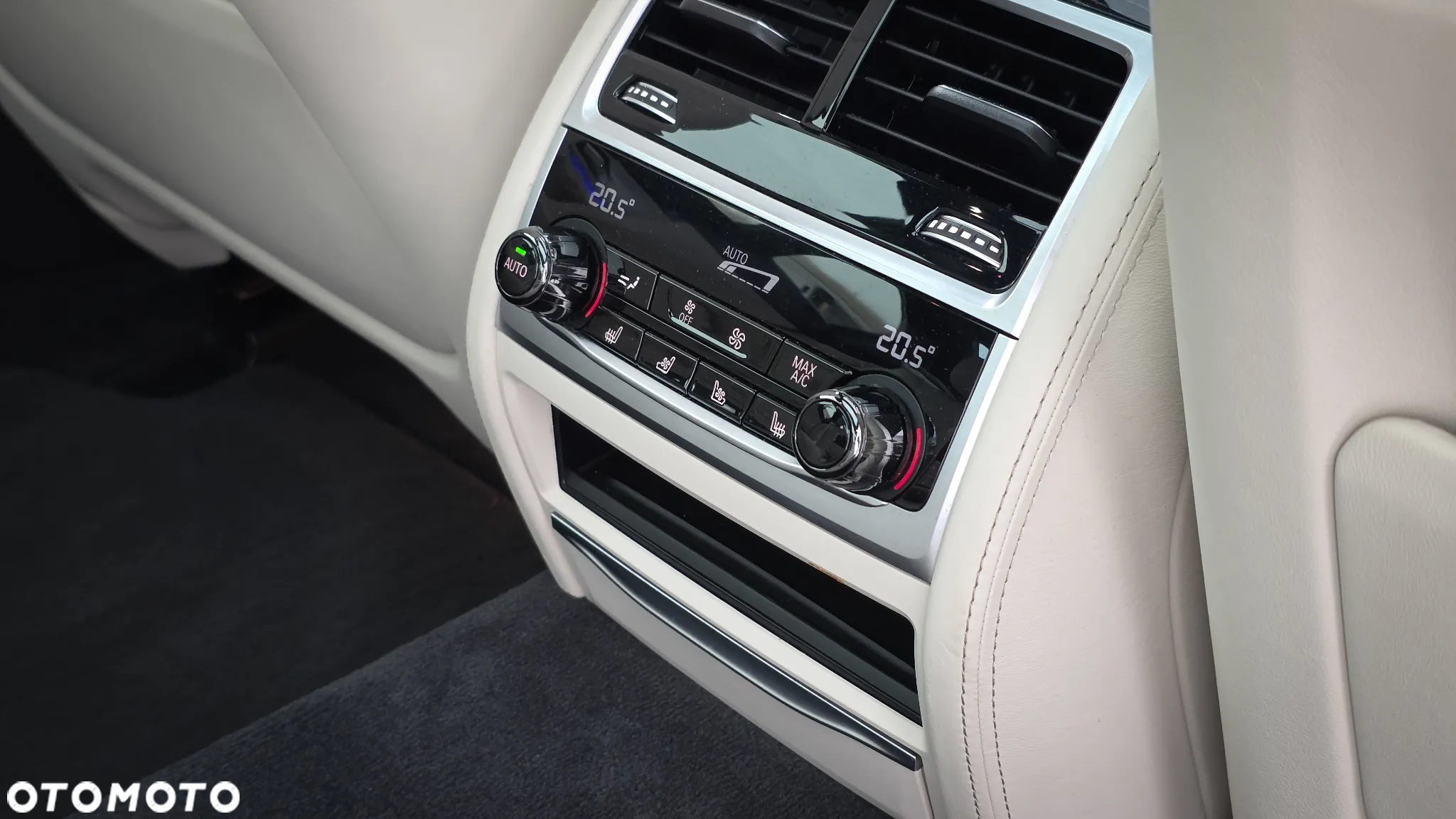 BMW Seria 7 - 29
