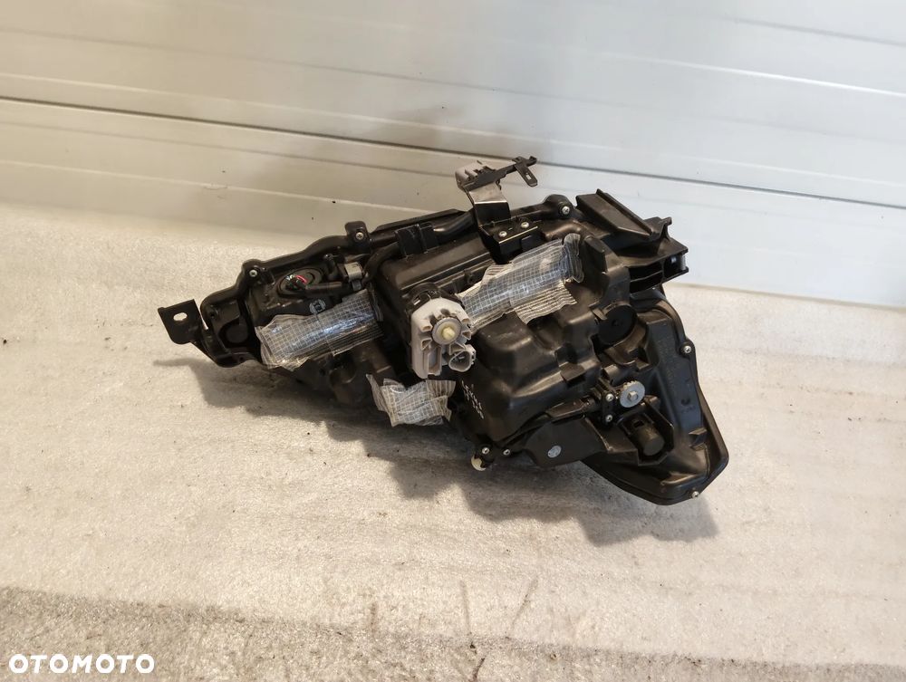 Lexus IS 200T / 300H FULL LED PRZÓD STRONA LEWA - 5