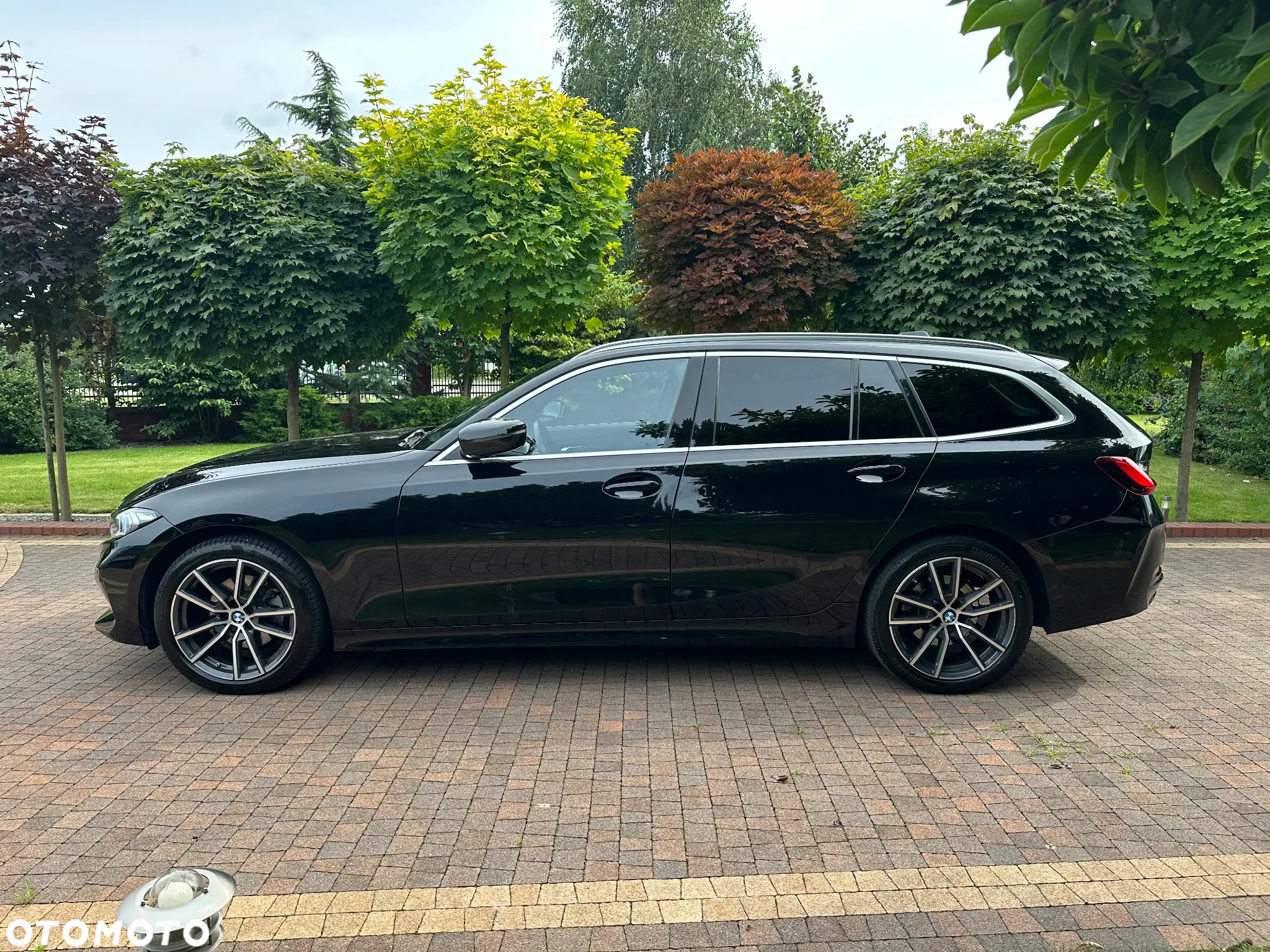 BMW Seria 3 320d Touring xDrive - 2