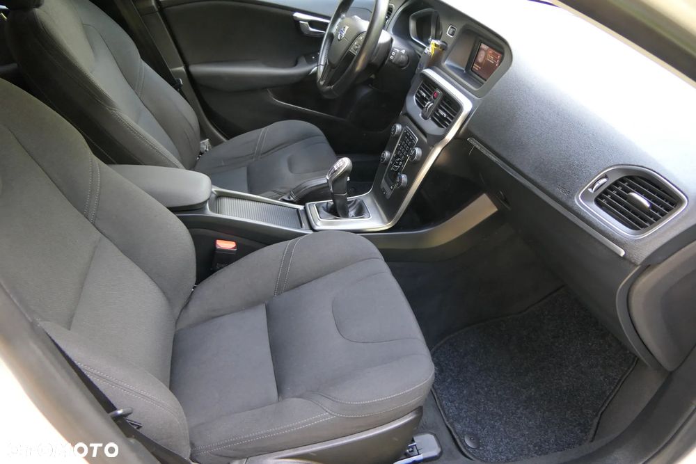 Volvo V40 - 19