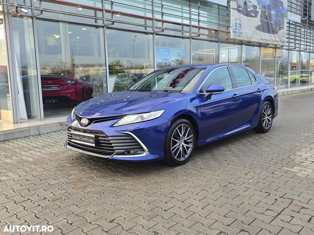 Toyota Camry 2.5 Hybrid Exclusive - 2