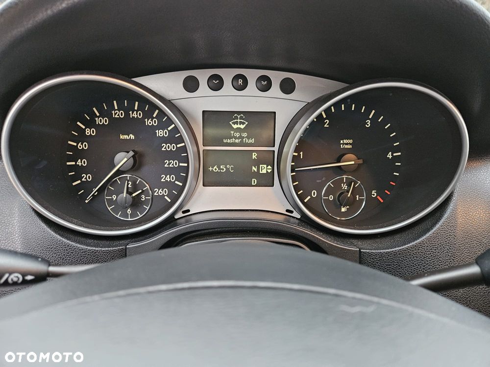 Mercedes-Benz ML - 29