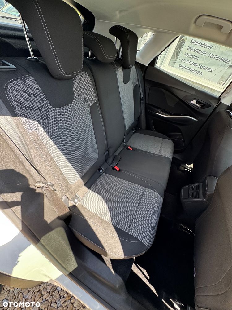 Opel Grandland X - 16