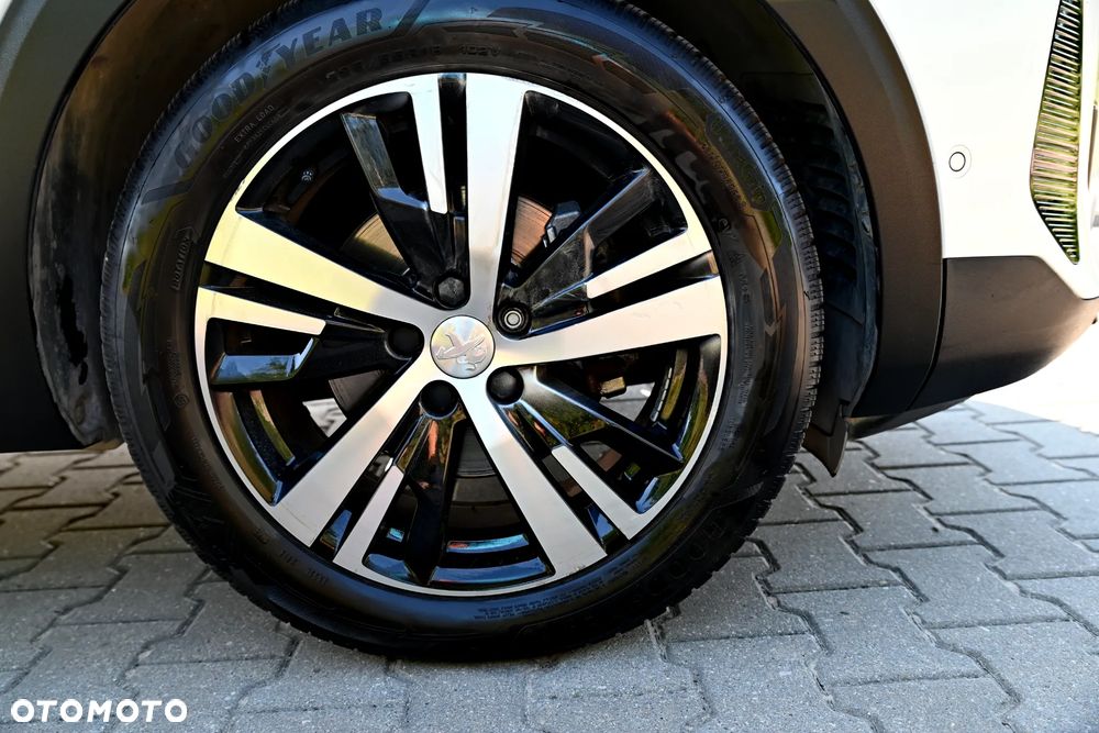 Peugeot 3008 BlueHDi 130 Stop & Start EAT8 GT Pack - 17